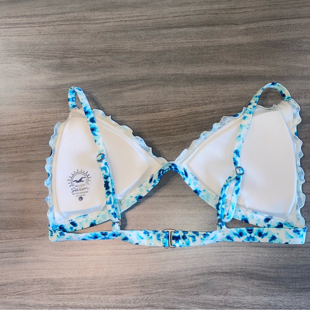Hollister Vibrant Blue Patterned Bikini Top - Picture 3 of 3